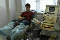 Депутаты Петербурга предложили освобождать молодых доноров от учебы