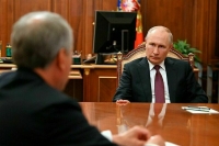 Путин поблагодарил Володина за поддержку в ключевых вопросах развития