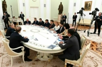 Путин заявил, что российская промышленность «набирает ход»