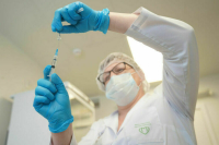 В Минздраве ожидают появления новой вакцины «Спутник» осенью