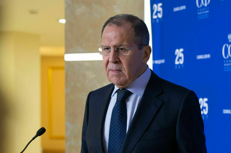 Лавров: Западу нужно попросить у Киева формулу о видении положения русских на Украине