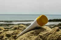 В Роспотребнадзоре рассказали, как лучше защититься при загаре