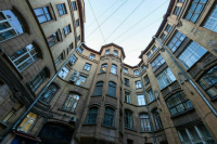 Управляющую компанию в доме теперь нельзя менять чаще раза в год