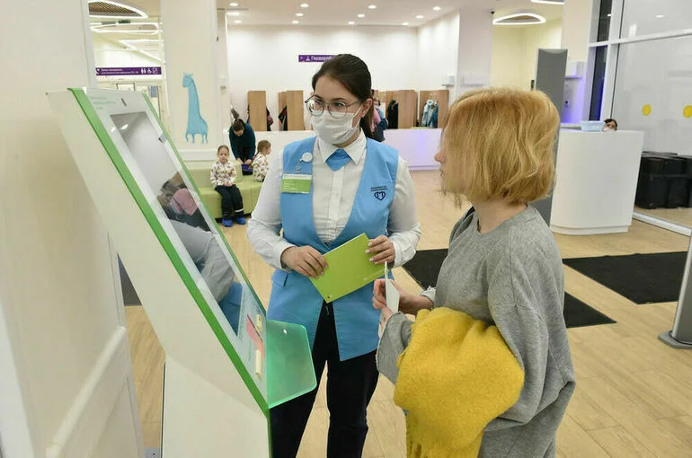 В Минздраве предлагают отложить переход на электронные медкнижки