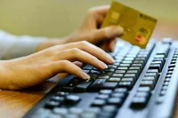 Россиян хотят научить отказываться от спонтанных трат