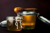 Выбрать правильный мед помогут аромат и цвет