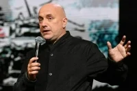 Захару Прилепину присвоили звание подполковника Росгвардии