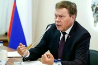 Арефьев призвал увеличить зарплаты бюджетников