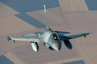 В Киеве заявили, что Украина не получит F-16 ближайшей осенью и зимой