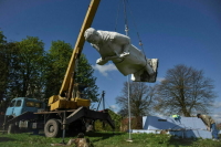 Во Львовской области демонтировали 190 советских памятников