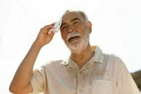 Врач рассказал, как пожилым снизить риск смерти из-за жары