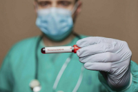 В Британии впервые обнаружили новый вариант коронавируса