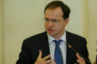 Мединский: Александр II курил кальян и тратил на это страшные деньги