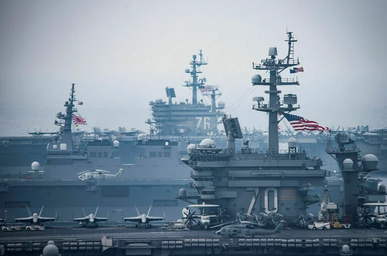 США, Япония и Канада проводят учения вблизи Курильских островов