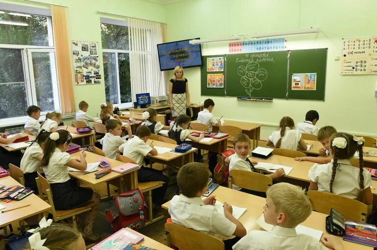 Эксперт объяснила, можно ли задавать домашние задания на каникулы