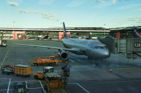 Самолет, возвращавшийся в Москву из-за неполадок, сел в Шереметьево