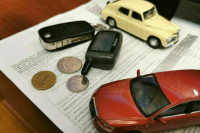 Нилов предложил разрешить оформлять один полис ОСАГО на несколько авто