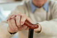 Московские пенсионеры по указанию мошенников с начала года продали 11 квартир