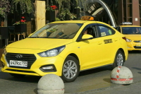 Минтранс попросил регионы не останавливать легализацию такси