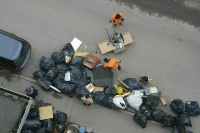 В Минприроды и Минстрое обсудят упрощение перехода на оплату мусора по факту