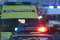 Автомобиль сбил двух пешеходов на тротуаре на юго-востоке Москвы