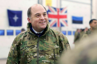 Глава минобороны Британии Уоллес подал в отставку