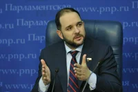 Мажуга считает, что написанные с использованием ИИ дипломы нужно помечать