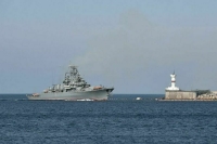 Минобороны РФ: Установлен контроль обстановки в акватории Черного моря