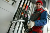 Эксперты спрогнозировали, на сколько в России подорожает бензин
