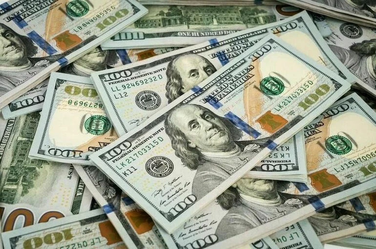 По итогам торгов понедельника доллар вырос до 96,87 рубля