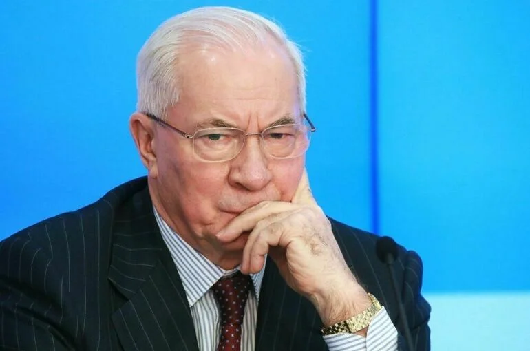 Экс-премьер Украины Азаров спрогнозировал возможные потери ВСУ к концу года