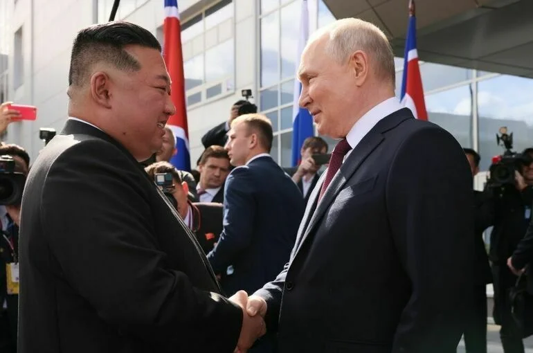 Путин встретился с Ким Чен Ыном на космодроме Восточный