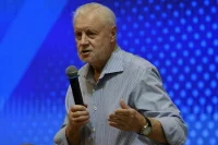 Миронов поддержал новый состав Молодежного парламента