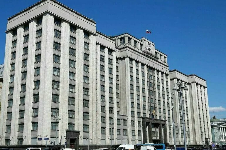 Молодежный парламент на первом заседании принял устав