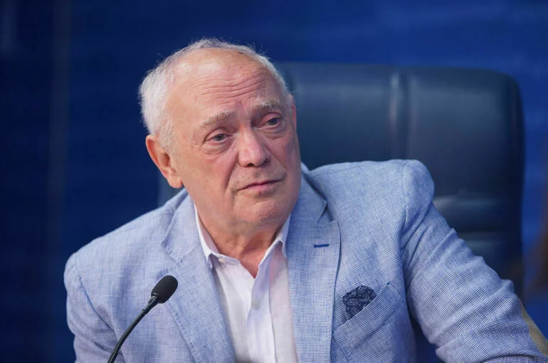 Румянцев рассказал, как избежать дефицита медикаментов