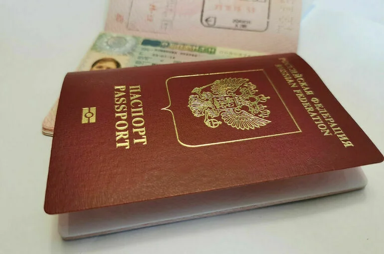 Оформление загранпаспорта за рубежом может подорожать