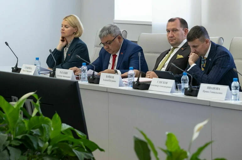 В бюджете Красноярского края предусмотрены дополнительные средства и для больных, и для врачей