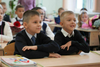 Школьников оденут по стандарту в 2024 году