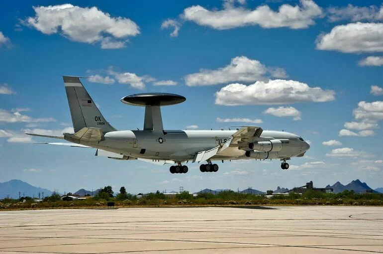 НАТО направит в Литву два самолета AWACS для слежки за деятельностью РФ