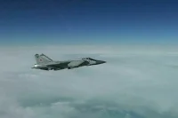 МиГ-31 не допустил нарушения границы России самолетом ВМС США