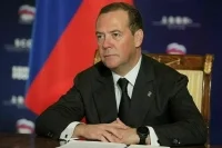 Медведев: Переданное Киеву оружие НАТО активно применяется в Израиле