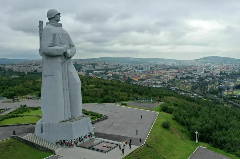 Памятник «мурманскому Алеше» просят капитально отремонтировать