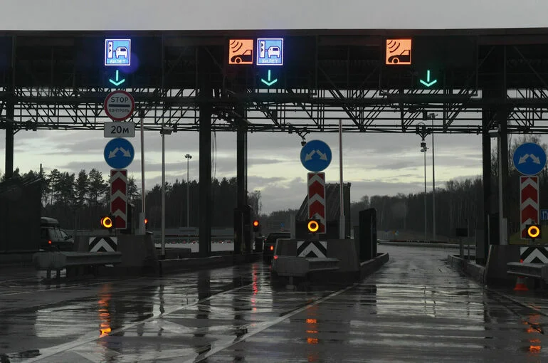 Минтранс: Сделать проезд по платным дорогам для многодетных бесплатным нельзя