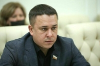 Гибатдинов считает, что укрепление престижа профессии учителя имеет особое значение