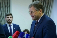 Мирошник считает, что без поддержки Запада Киев продержится две-три недели