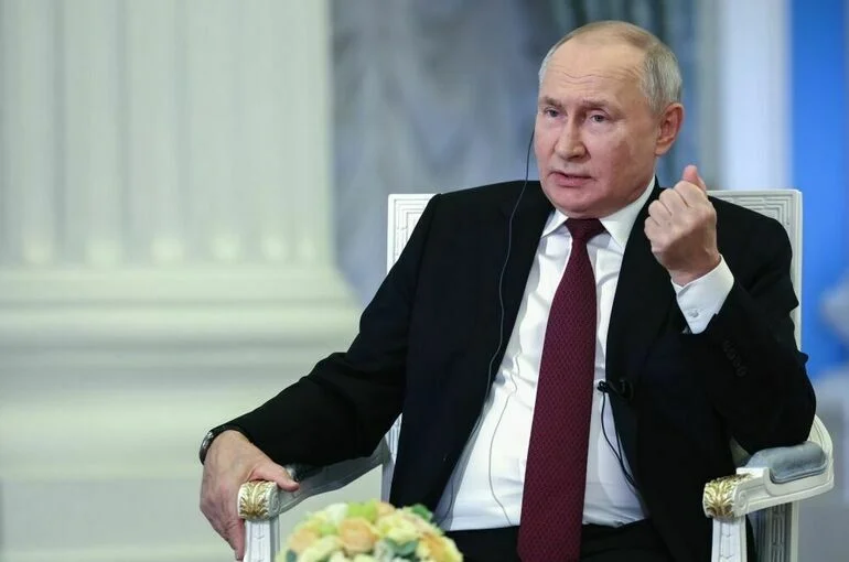 Путин назвал отношения с Китаем фактором стабильности в мире