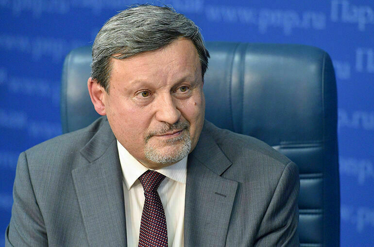 Синоптик Варакин предупредил об увеличении числа дней с сильным ветром