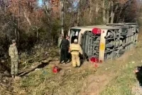 По факту ДТП с туристическим автобусом в Приморье возбуждено уголовное дело