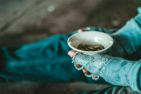 Международный день борьбы за ликвидацию нищеты проводится 17 октября