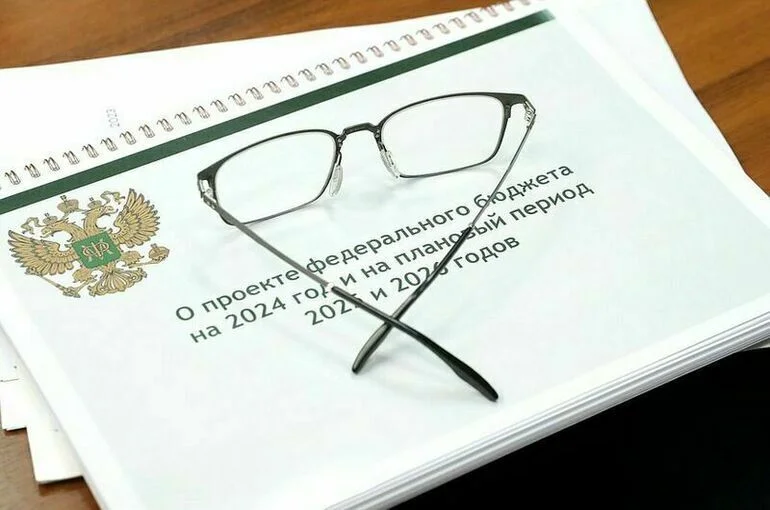 Ледоколам денег поменьше, простым людям — побольше